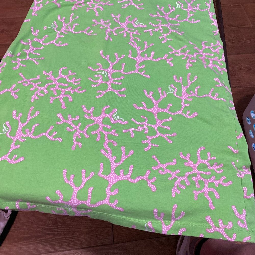 Classic Lilly Pulitzer Dress - Picture 2 of 13